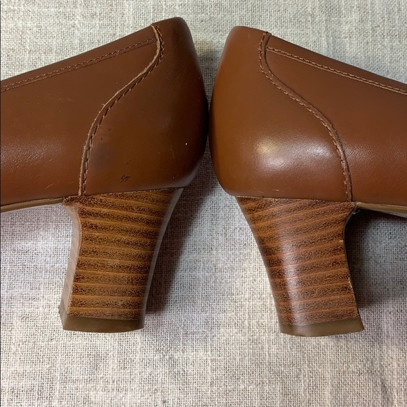 Brooks Brothers heels - Picture 5 of 7